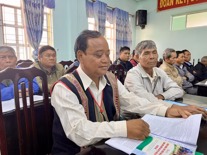 Cánh chim Chrao của núi rừng Tây Nguyên ảnh 2