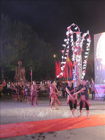 Khai mạc Liên hoan Diễn xướng dân gian văn hóa các dân tộc khu vực Trường Sơn - Tây Nguyên ảnh 3