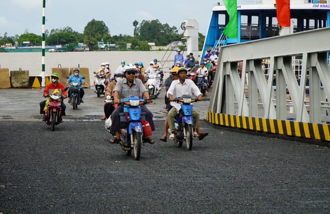 Người dân phấn khởi khi phà Vàm Cống "hồi sinh" sau hơn 4 năm dừng hoạt động ảnh 1