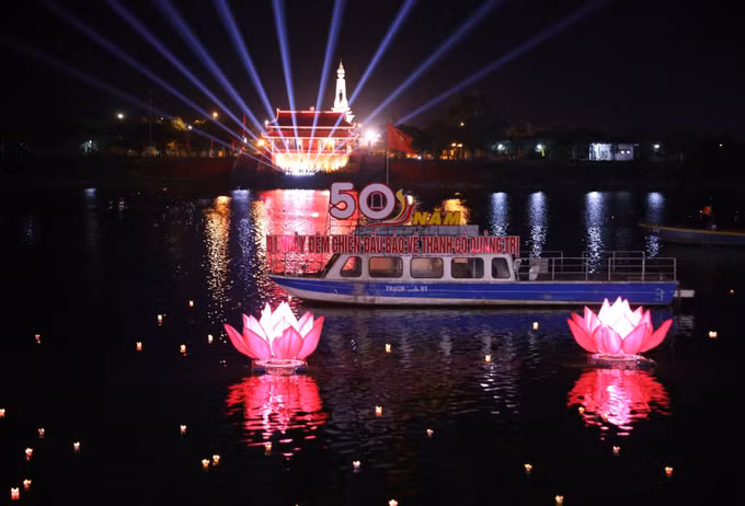 75 năm Ngày Thương binh - Liệt sỹ: Chương trình nghệ thuật “Khát vọng hòa bình” trên vùng đất thiêng Quảng Trị ảnh 5