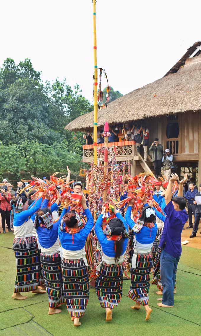 Tái hiện Lễ Chá Mùn của người Thái đen (Thanh Hóa) ảnh 18