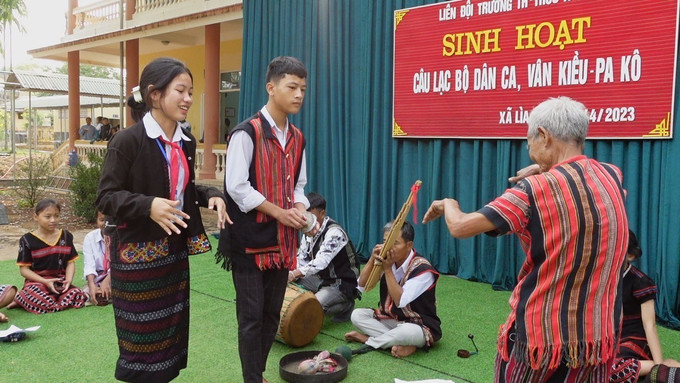 Quảng Trị đưa văn hoá dân gian đồng bào dân tộc thiểu số Pakô-Vân Kiều vào giáo dục học đường ảnh 1