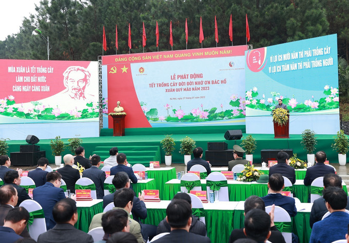 Thủ tướng Phạm Minh Chính phát động “Tết trồng cây đời đời nhớ ơn Bác Hồ”. Ảnh: Dương Giang-TTXVN Thủ tướng Phạm Minh Chính phát động Tết trồng cây Xuân Quý Mão ảnh 3