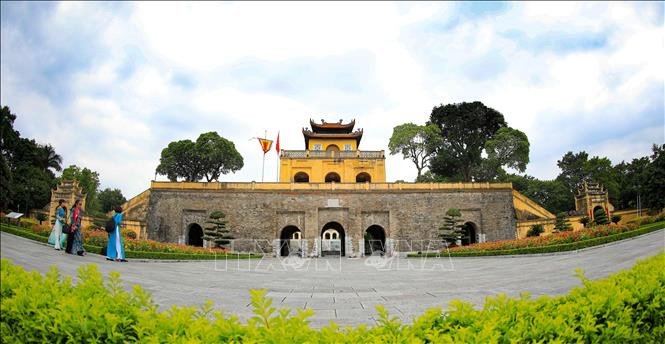 Đoan Môn là cửa chính phía Nam vào Hoàng thành Thăng Long được xây dựng vào thời nhà Lê trung hưng được tu sửa vào thời nhà Nguyễn. Ảnh: TTXVN 1010 năm Thăng Long - Hà Nội: Di sản văn hóa thế giới Hoàng thành Thăng Long ảnh 2