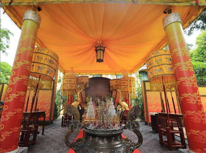 Điện Kính Thiên là di tích trung tâm, quan trọng bậc nhất, nơi cử hành các nghi lễ long trọng nhất của triều đình, nơi đón tiếp sứ giả nước ngoài và là nơi thiết triều bàn những việc quốc gia đại sự. Ảnh: TTXVN 1010 năm Thăng Long - Hà Nội: Di sản văn hóa thế giới Hoàng thành Thăng Long ảnh 13