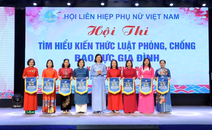 Hội thi "Tìm hiểu kiến thức Luật Phòng, chống bạo lực gia đình" khu vực miền Bắc ảnh 2