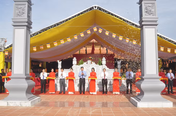 Khánh thành Đền thờ Bác Hồ và các Anh hùng Liệt sỹ tỉnh Quảng Bình ảnh 1