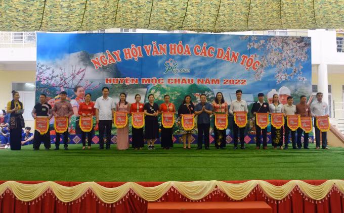 77 năm Quốc khánh: Tết Độc lập trên Cao nguyên Mộc Châu ảnh 1