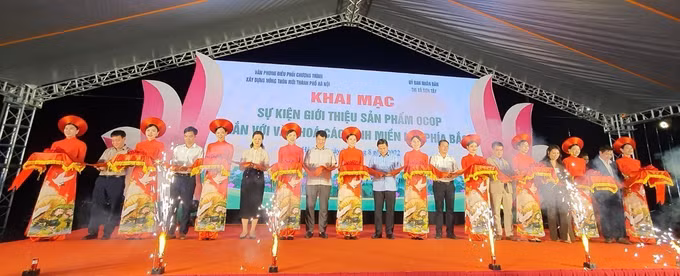 Khai mạc sự kiện giới thiệu sản phẩm OCOP gắn với văn hóa các tỉnh miền núi phía Bắc ảnh 1