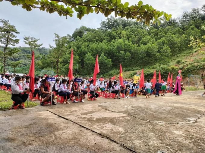 Học sinh Trường Phổ thông dân tộc Bán trú Tiểu học và THCS Trà Ka (huyện Bắc Trà My, tỉnh Quảng Nam). Ảnh: pgdbactramy.edu.vn Năm học 2022 - 2023: Huyện miền núi Bắc Trà My khắc phục khó khăn, nâng cao chất lượng giáo dục ảnh 1