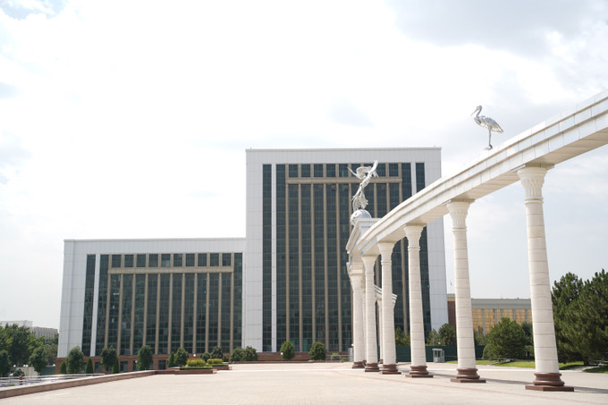 Quảng trường độc lập ở Tashkent. Ảnh: Duy Trinh - PV TTXVN tại Nga Uzbekistan, vùng đất với những di sản nghìn năm ảnh 8