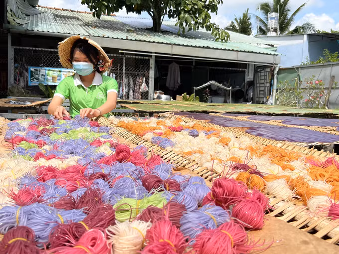 Du lịch Việt Nam: Độc đáo hủ tiếu đa sắc “có một không hai” ở Cần Thơ ảnh 1
