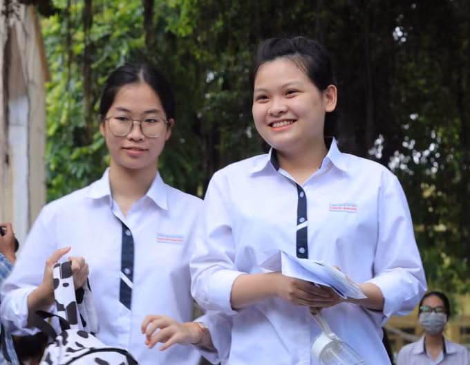Kỳ thi tốt nghiệp THPT 2023: Đề thi Ngữ văn có ý nghĩa với lứa tuổi sắp vào đời ảnh 2