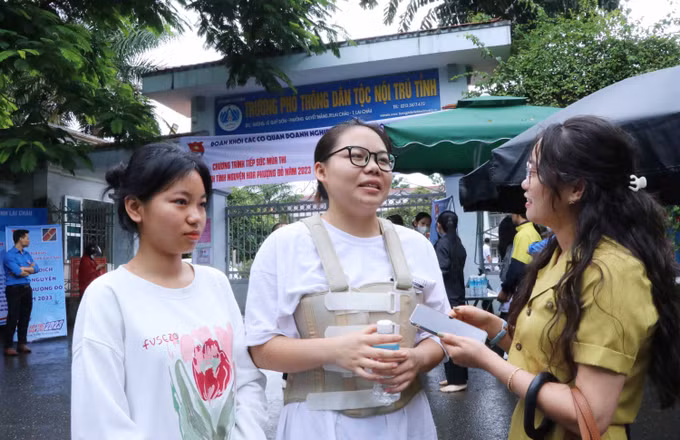 Kỳ thi tốt nghiệp THPT 2023: Đề thi Ngữ văn có ý nghĩa với lứa tuổi sắp vào đời ảnh 3