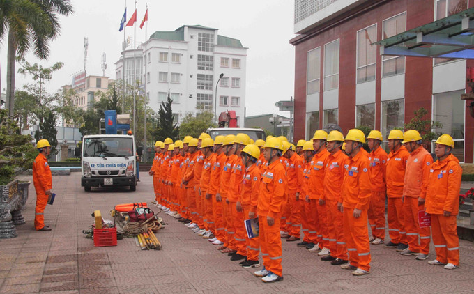 Điện lực Lai Châu diễn tập phòng chống thiên tai và tìm kiếm cứu nạn năm 2023. Ảnh: Nguyễn Oanh - TTXVN Lai Châu chủ động phương án giảm thiệt hại do thiên tai với lưới điện ảnh 5