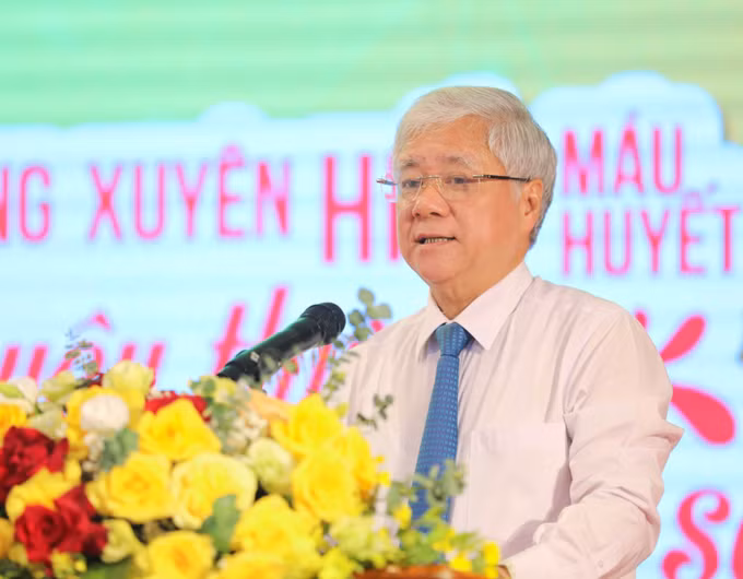 Tôn vinh 100 người hiến máu tiêu biểu ảnh 2