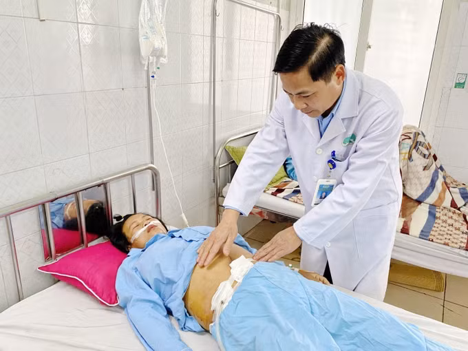 Thanh Hóa: Phẫu thuật “kép” mổ lấy thai và xử trí viêm ruột thừa cứu sống hai mẹ con ảnh 3