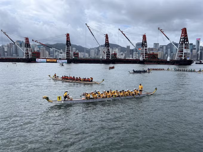 Sôi động cuộc đua thuyền rồng quốc tế ở Hong Kong (Trung Quốc) ảnh 7