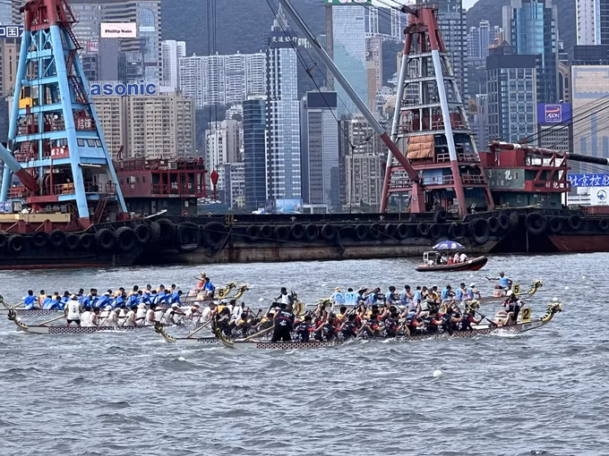Sôi động cuộc đua thuyền rồng quốc tế ở Hong Kong (Trung Quốc) ảnh 3