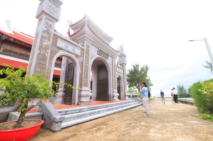 Chùa Sinh Tồn Đông - cột mốc tâm linh góp phần khẳng định chủ quyền biển, đảo thiêng liêng của Tổ quốc. Ảnh: Ngọc Đức Sức sống trên đảo Sinh Tồn Đông ảnh 4