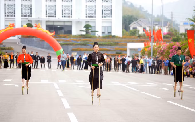 Bế mạc Lễ hội “Mùa hoa Ban” thành phố Sơn La ảnh 7