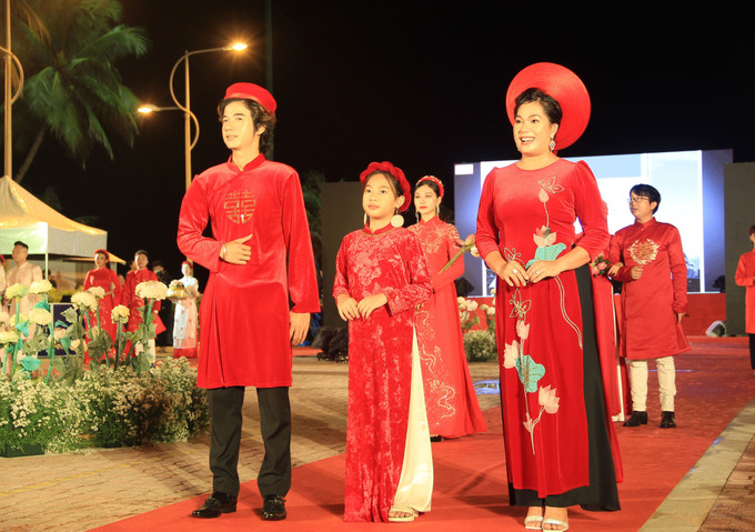 Festival Biển 2023: Tôn vinh áo dài Việt Nam ảnh 3