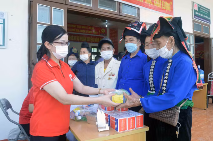 Ngày quốc tế người cao tuổi 1/10: Chăm lo đời sống tinh thần cho người cao tuổi là mục tiêu lâu dài ảnh 2
