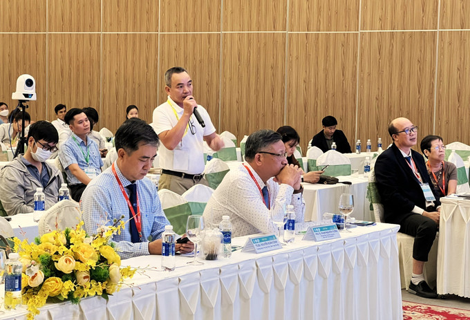 Tương tác, đặt câu hỏi cho các chuyên gia tại Hội thảo. Ảnh: Ánh Tuyết – TTXVN Ung thư, nếu biết sớm có thể trị lành ảnh 4