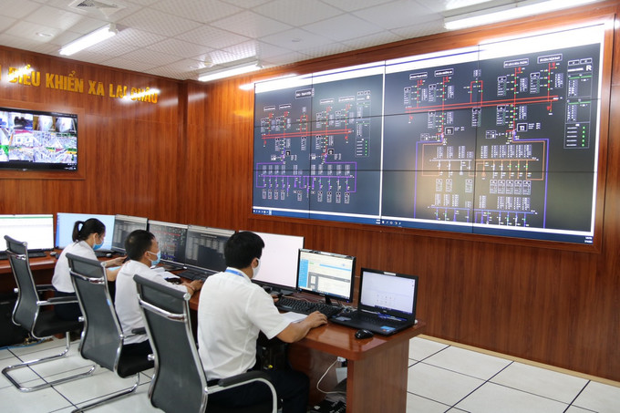 Công ty Điện lực Lai Châu đưa vào hoạt động Trung tâm điều khiển xa nhằm phát hiện sự cố kịp thời và chính xác các vị trí bị sự cố. Ảnh: Đinh Thùy Lai Châu: Đẩy mạnh ứng dụng công nghệ thông tin trong sản xuất kinh doanh ngành Điện ảnh 2