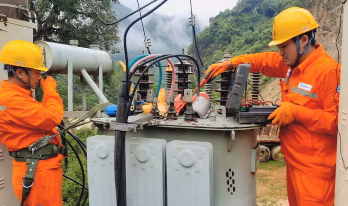 Điện lực Lai Châu đa dạng hóa các loại hình dịch vụ hướng tới sự hài lòng khách hàng ảnh 1