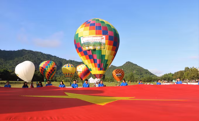 Trải nghiệm bay khinh khí cầu tại An Giang ảnh 2
