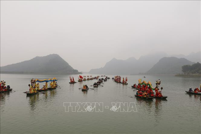 Lễ rước nước được cử hành trang trọng. Ảnh: Đức Phương – TTXVN Khai mạc Lễ hội chùa Bái Đính năm 2022 ảnh 3
