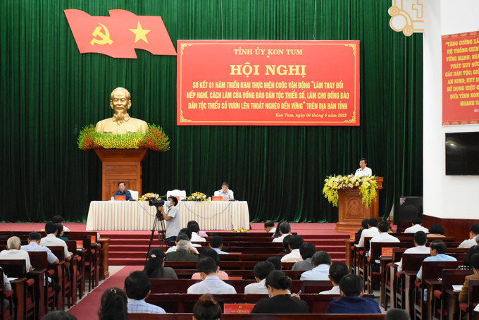 Quang cảnh Hội nghị. Nguồn: baokontum.com.vn Thay đổi nếp nghĩ, cách làm trong vùng đồng bào dân tộc thiểu số tỉnh Kon Tum ảnh 2
