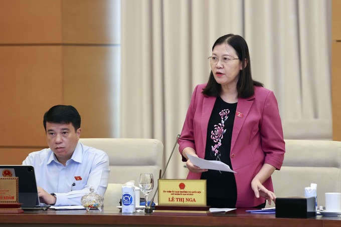 Chủ nhiệm Ủy ban Tư pháp của Quốc hội Lê Thị Nga phát biểu. Ảnh: Doãn Tấn - TTXVN Khai mạc Phiên họp thứ 23 Ủy ban Thường vụ Quốc hội ảnh 2