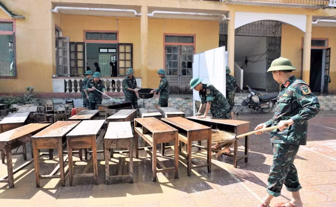 Hà Tĩnh: Nỗ lực khắc phục thiệt hại do lũ lụt, sớm ổn định đời sống nhân dân ảnh 2
