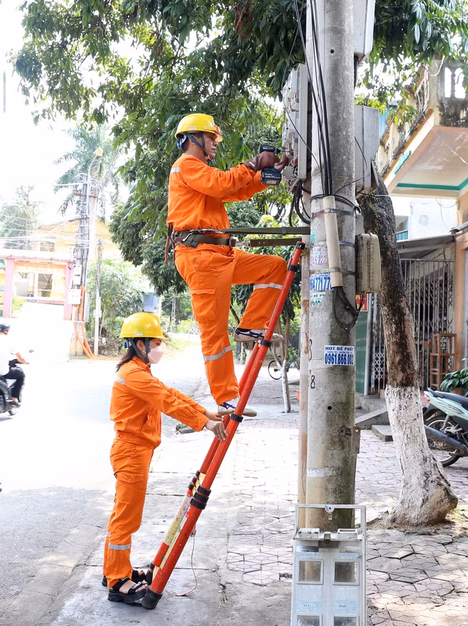 Lào Cai dồn lực cấp điện ổn định mùa nắng nóng ảnh 2