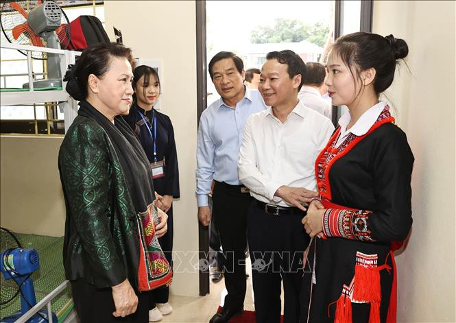 Chủ tịch Quốc hội Nguyễn Thị Kim Ngân làm việc với Ban Chấp hành Đảng bộ tỉnh Yên Bái ảnh 6