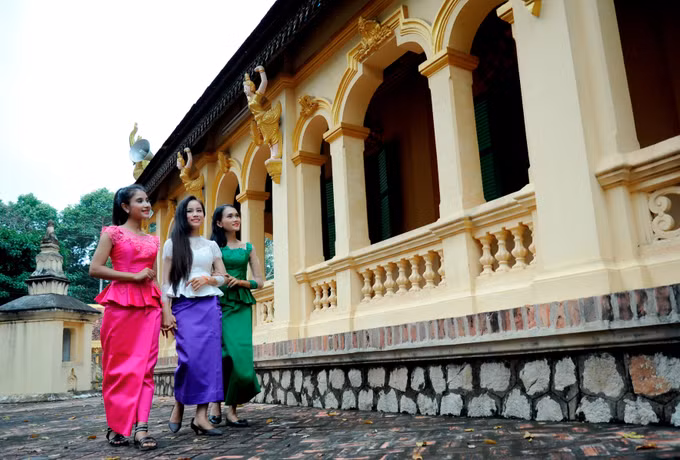 Nét độc đáo trang phục truyền thống của người Khmer Nam Bộ ảnh 3