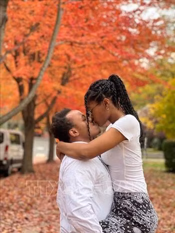 Thu vàng nước Mỹ ảnh 9