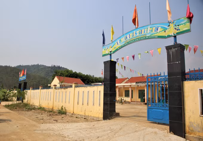 Tây Giang phát triển hạ tầng nông thôn ảnh 2