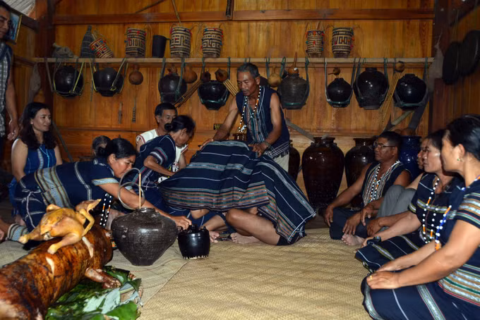 Phong tục cưới hỏi của người K’ho Sre ở Lâm Đồng ảnh 1