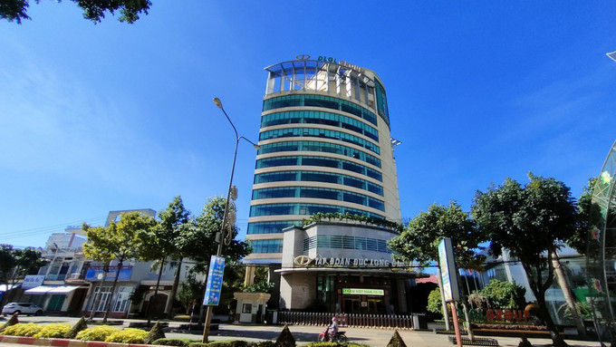 Trụ sở Công ty Cổ phần Tập đoàn Đức Long Gia Lai tại thành phố Pleiku, tỉnh Gia Lai. Ảnh: Hồng Điệp - TTXVN Gia Lai: Mở thủ tục phá sản Công ty Cổ phần Tập đoàn Đức Long Gia Lai ảnh 1