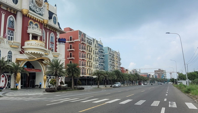 Một góc tuyến đường ven biển tại xã Phước Thuận, huyện Xuyên Mộc (Bà Rịa-Vũng Tàu). Ảnh: Hoàng Nhị - TTXVN Sức hút du lịch từ vùng đất Xuyên Mộc ảnh 2