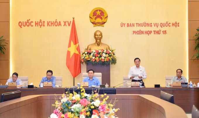 Phiên họp thứ 15 Ủy ban Thường vụ Quốc hội: Đề cao trách nhiệm người đứng đầu trong xây dựng pháp luật, hoàn thiện thể chế ảnh 4
