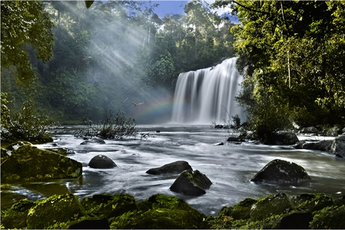 Thác nước trong Khu bảo tồn thiên nhiên Kon Chư Răng. Ảnh: Nguyễn Ngọc Sơn