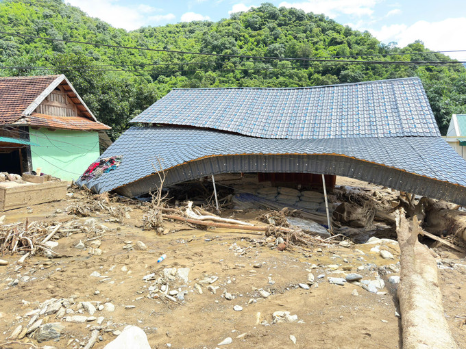 Sự vào cuộc khẩn trương, kịp thời và đầy trách nhiệm của cán bộ, chiến sĩ Đồn Biên phòng Na Ngoi cùng cấp ủy, chính quyền và nhân dân xã Na Ngoi đã góp phần quan trọng giúp bản Tha Đo nhanh chóng vượt qua giai đoạn khó khăn sau thiên tai, tiếp tục ổn định cuộc sống và sản xuất. td3.jpg