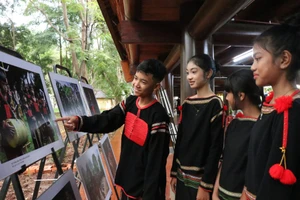 Khai mạc triển lãm ảnh chuyên đề 'Cồng chiêng - Di sản văn hóa đặc sắc của Tây Nguyên'