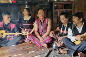 Giữ hồn văn hóa giữa đại ngàn Trường Sơn
