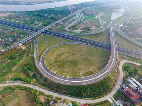 Cận cảnh cao tốc Hà Nội - Hải Phòng trước ngày thông xe toàn tuyến