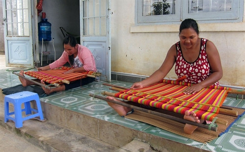 Làng kiểu mẫu Buôn Go lưu giữ văn hóa truyền thống